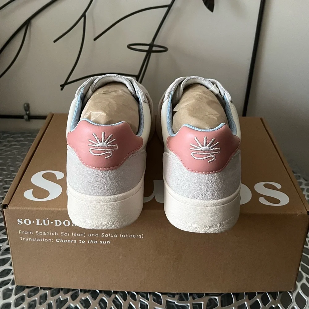 Soludos Roma Leather Lace Up Sneakers Size 8 White Pink Lt Blue New in Box